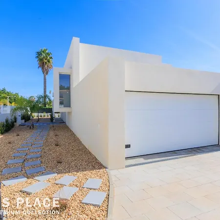 ヴィラ Modern 5br Villa-private Pool-walk To & Oura-10 Guests By Misha's Place *