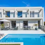 Modern 5br Villa-private Pool-walk To & Oura-10 Guests By Misha's Place Villa