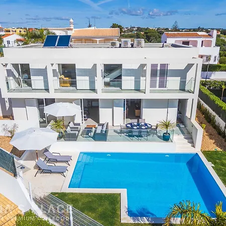 Modern 5br Villa-private Pool-walk To & Oura-10 Guests By Misha's Place Villa