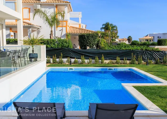 Alba - Premium By Misha's Place * 阿尔布费拉