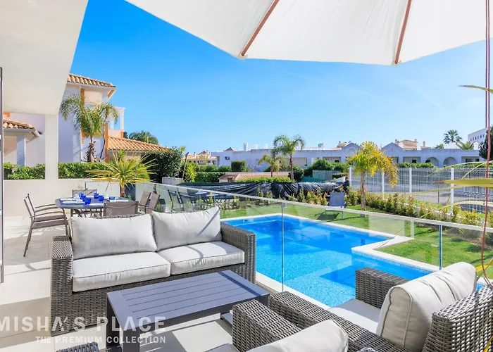 别墅 Alba - Premium By Misha's Place 阿尔布费拉