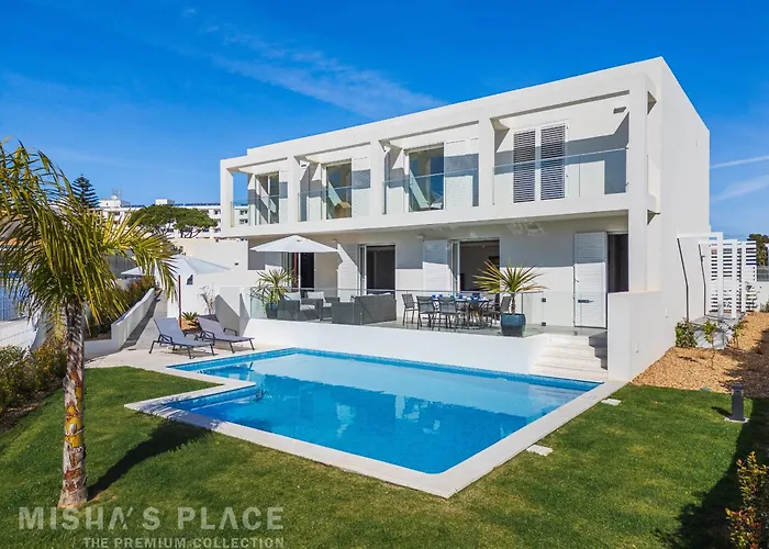 Alba - Premium By Misha's Place 别墅 阿尔布费拉