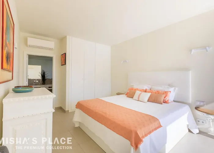 Alba - Premium By Misha's Place 阿尔布费拉