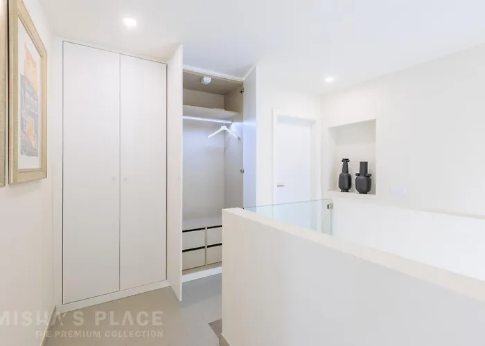 Alba - Premium By Misha's Place 阿尔布费拉