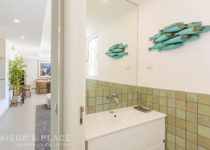 Alba - Premium By Misha's Place * 阿尔布费拉