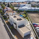 Modern 5br Villa-private Pool-walk To & Oura-10 Guests By Misha's Place